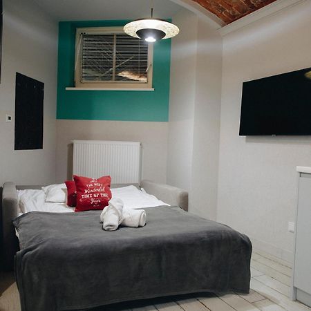 M5 Main Square Stylish One Bedroom Краків Екстер'єр фото
